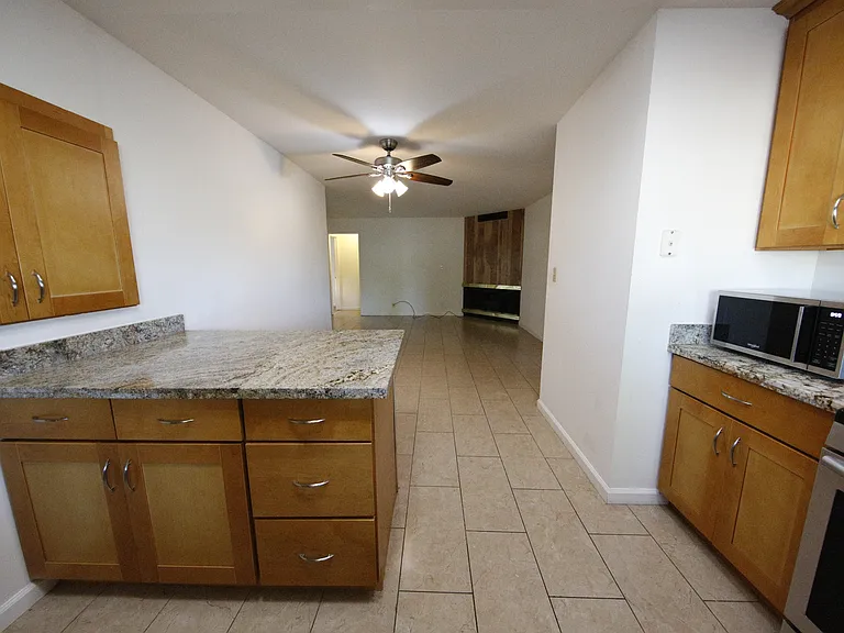 3501 Lancaster Ct — Photo 28