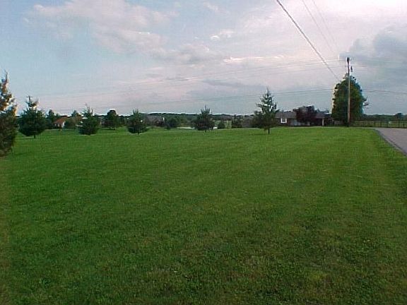 2nd image of 62 Kelly Dr
