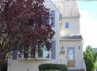 71 Amherst Rd, Valley Stream, NY 11581