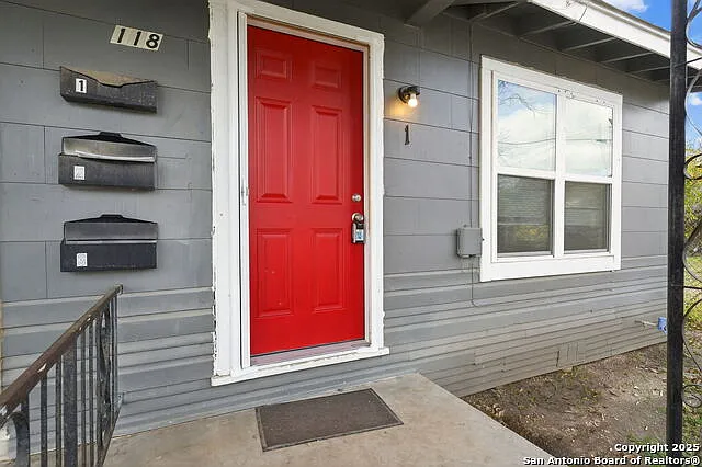 1 bed, 1.0 bath, 1846 sqft, $900 — Photo 3