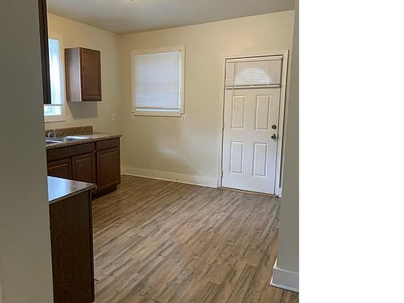 5th image of 3012 2nd Ave #2B