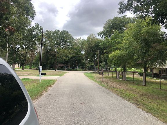 4th image of 1241 Boenig Dr