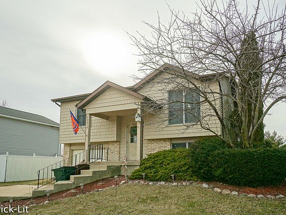 2nd image of 20014 S Jessica Ln