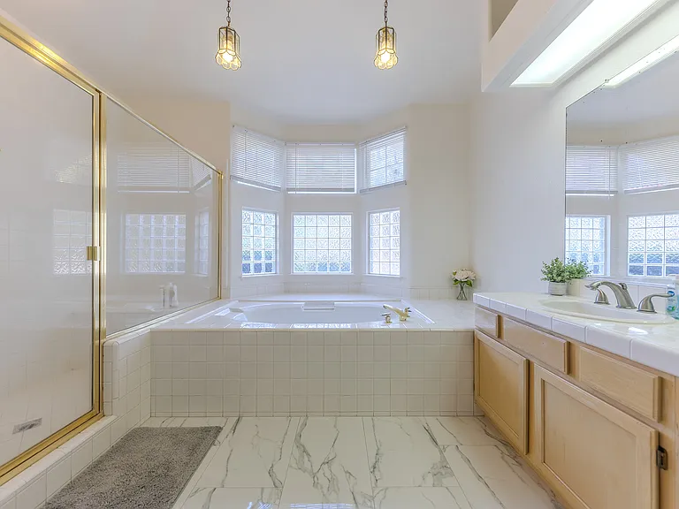 3012 Cordova Ct — Photo 39