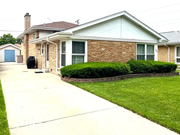 9318 Luna Ave, Morton Grove, IL 60053