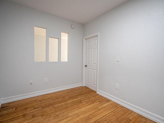 4th image of 7301 Carlyle Ave #3-3-7301
