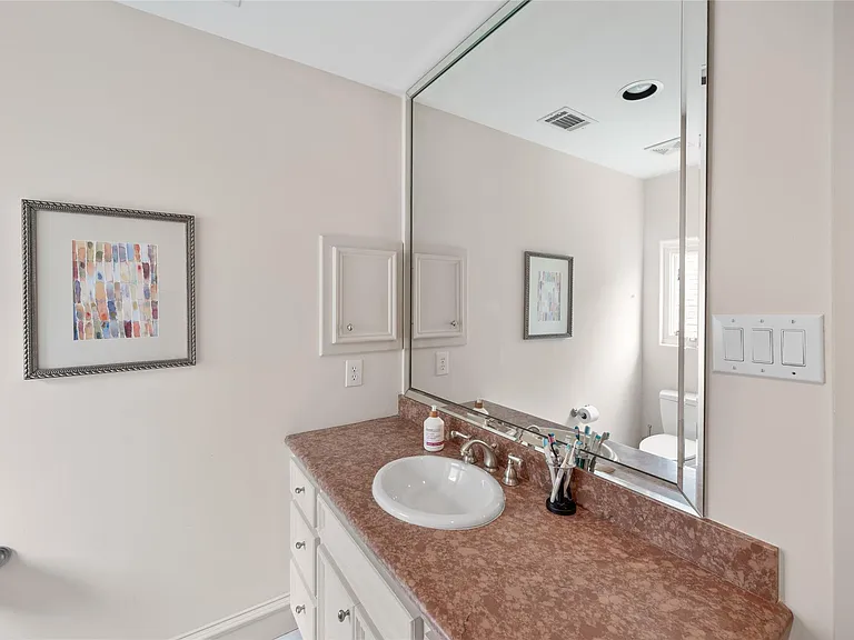 1235 Wynden Oaks Garden Dr — Photo 39