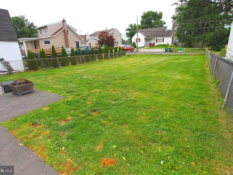 1807 Parkview Ave — Photo 20