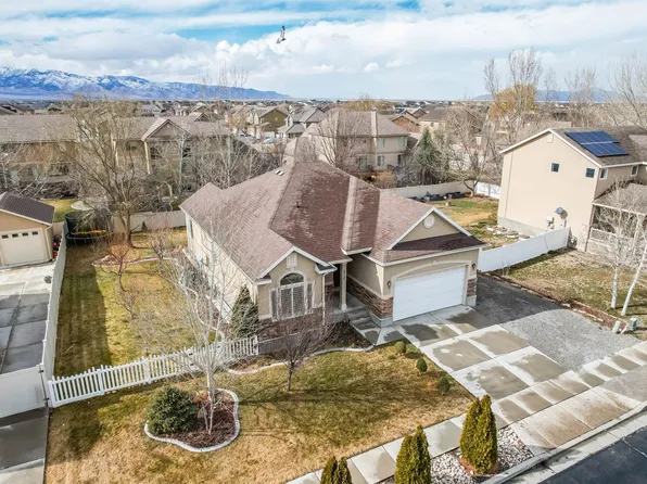 5757 N Mast Ln W, Tooele, UT 84074