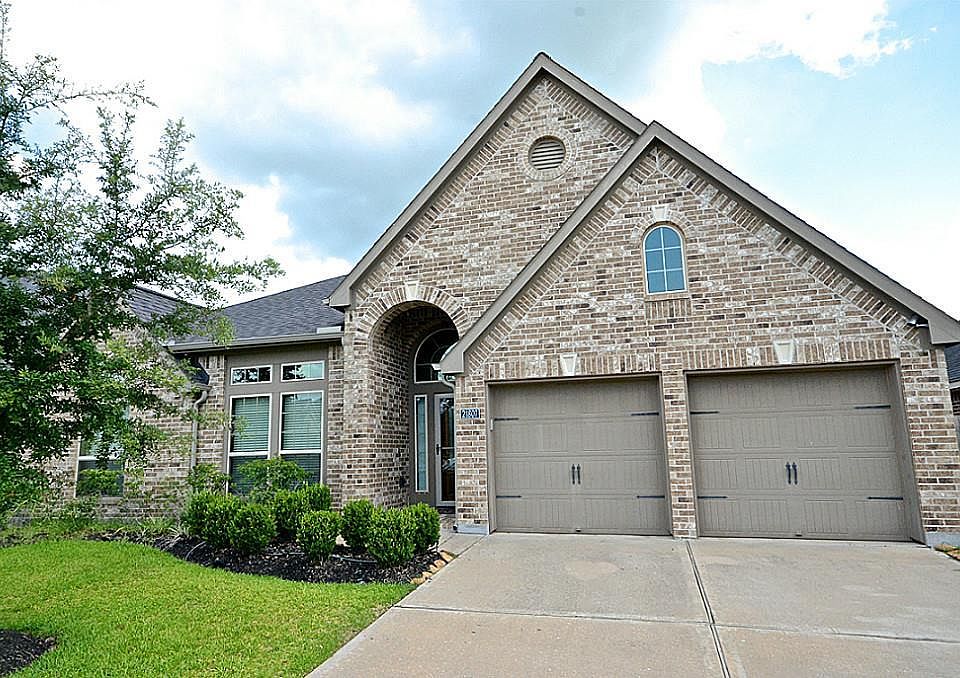 1st image of 21807 Juniper Wood Ln