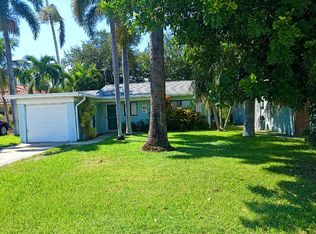 17726 Long Point Dr, Redington Shores, FL 33708