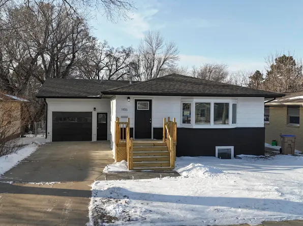 1416 7th St SW, Minot, ND 58701
