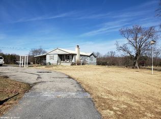 424 Sunset View Rd, Peterstown, WV 24963