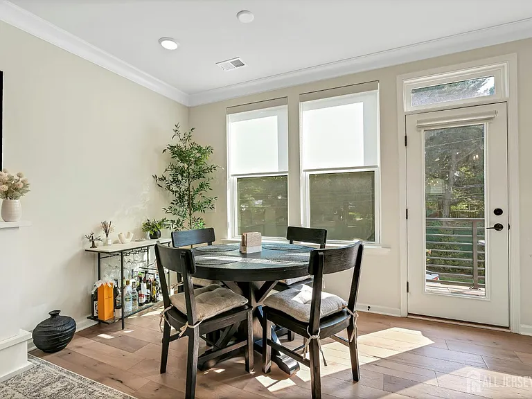610 Sadie Cir — Photo 15
