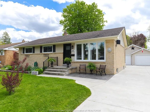 1649 Saint Gabriel Ct, Windsor, ON N9E 1P2