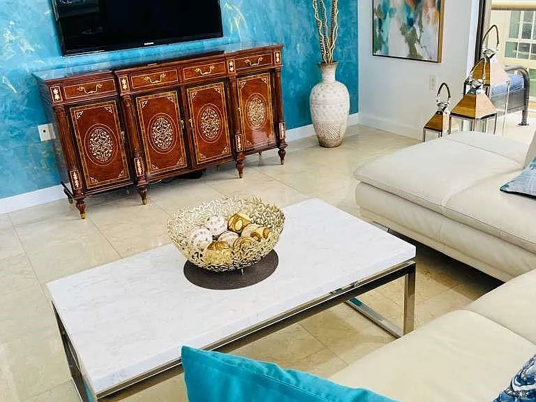 16275 Collins Ave — Photo 6