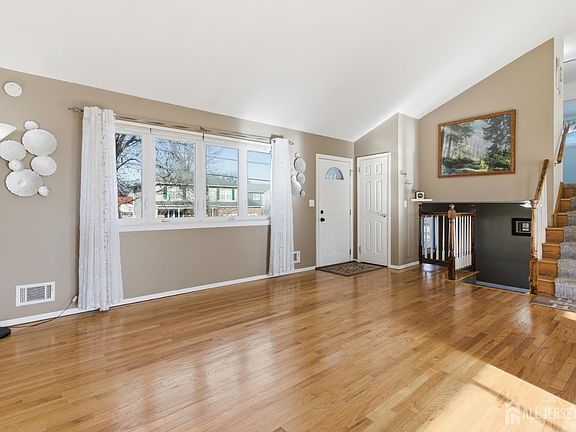 5th image of 74 Harrison Ave