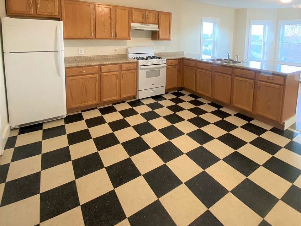 1st image of 97 Hawkins St Floor 3