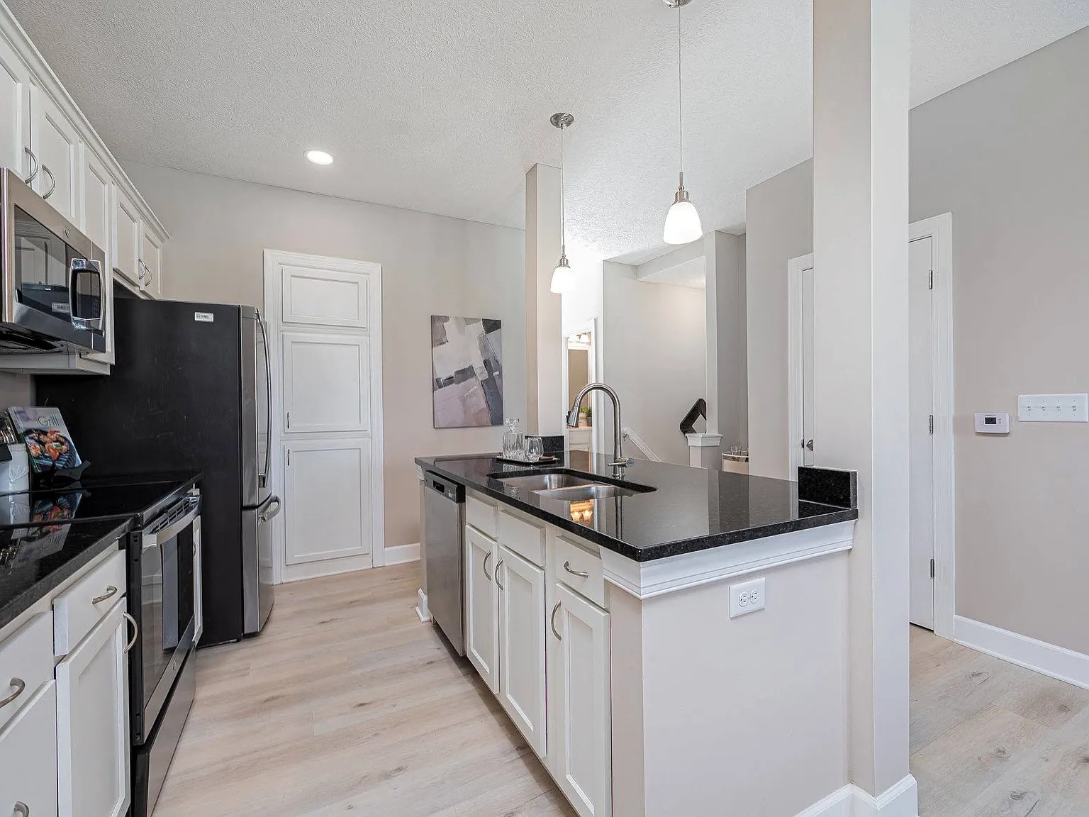 The Strand at Beulah Townhomes — Photo 3