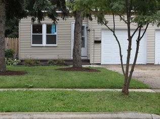 1817 Mark Ave #1, Elgin, IL 60123