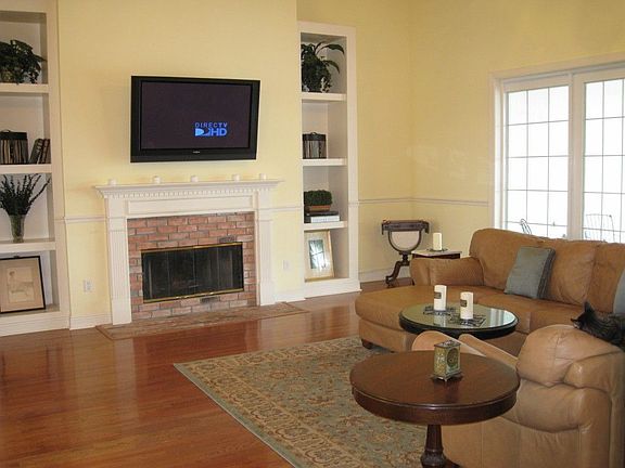 Great Room with Fireplace