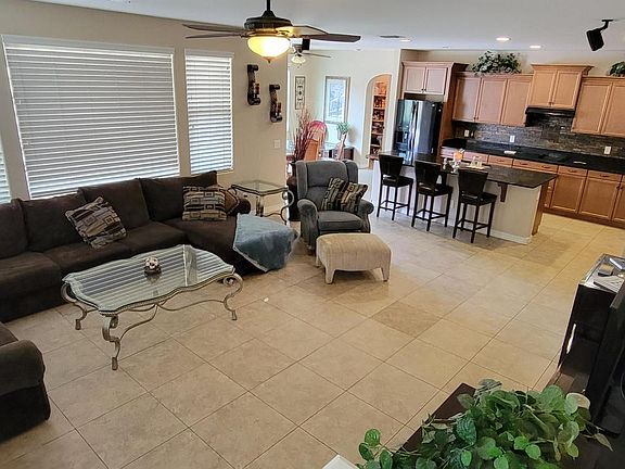 4th image of 15644 W Campbell Ave