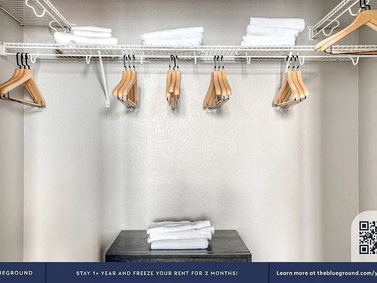 Walk-in Closet