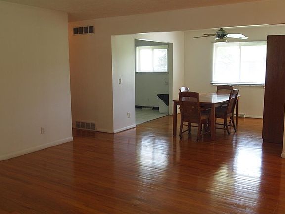 5th image of 3195 Blueacres Dr