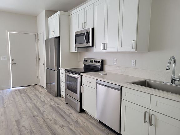 4th image of 2140 Industrial Blvd #D101