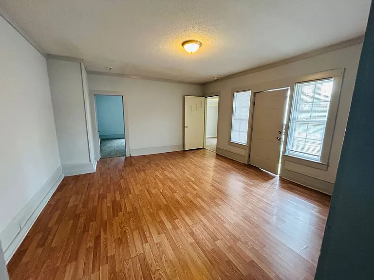308 W Kivett St — Photo 45