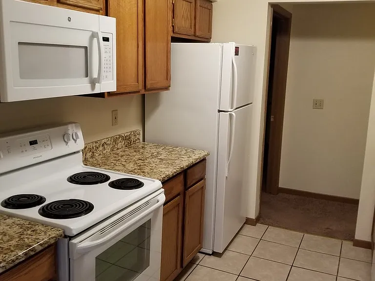 6315 Garrett Ln — Photo 20