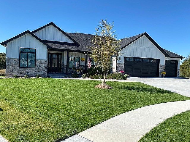 2nd image of 5860 Hamstead Heath Ct