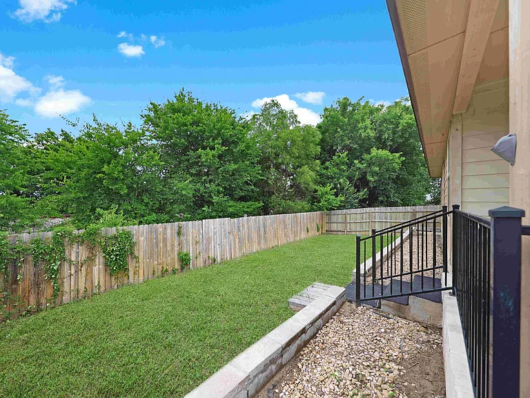 6305 Tess Rd — Photo 30