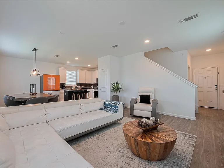 17711 Vernonia Ln — Photo 6