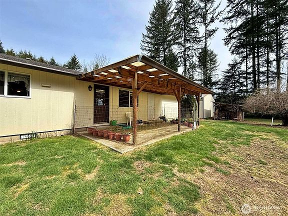 2nd image of 246 Calvin Road