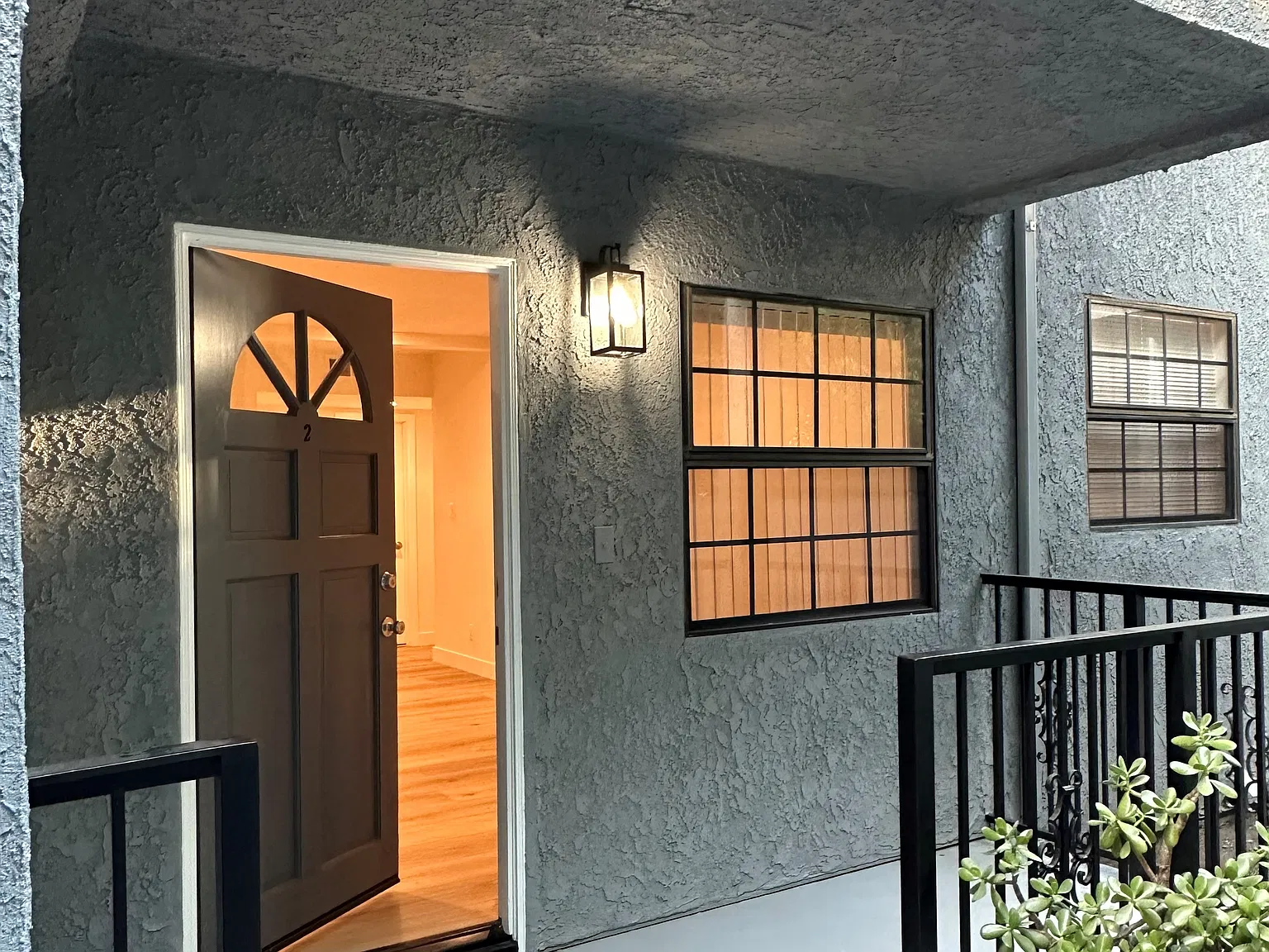 2 bed, 1200 sqft, $3,595 — Photo 1