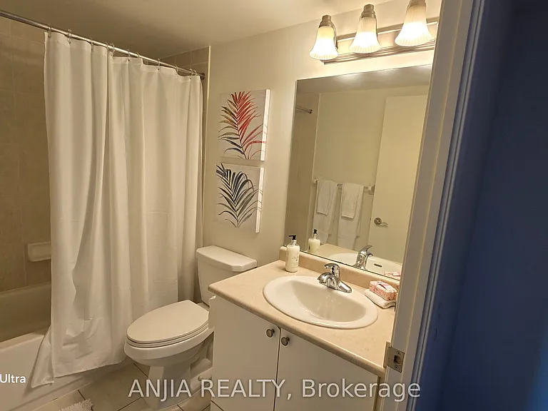 61 Heintzman St #1510 — Photo 11