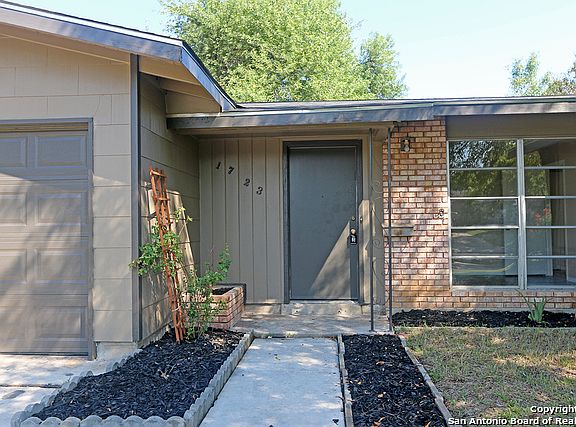 3rd image of 1723 Farwell Dr