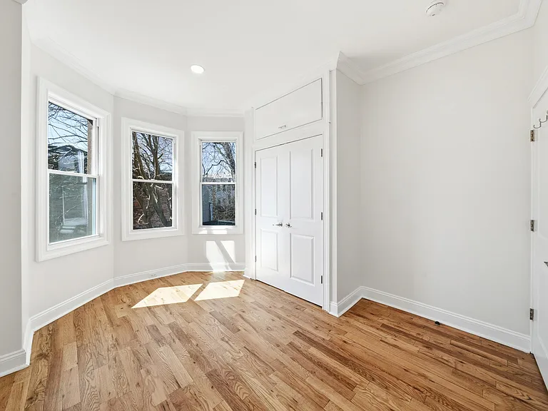 37 Astor Pl #2 — Photo 15
