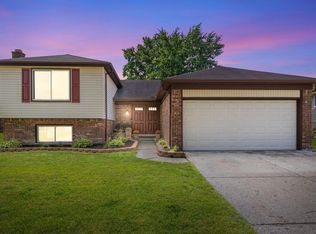 7379 Corbett Dr, Canton, MI 48187