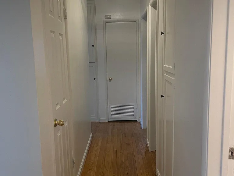 1611 W Hill Ave — Photo 10