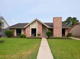 9911 Sageglow Dr, Houston, TX 77089