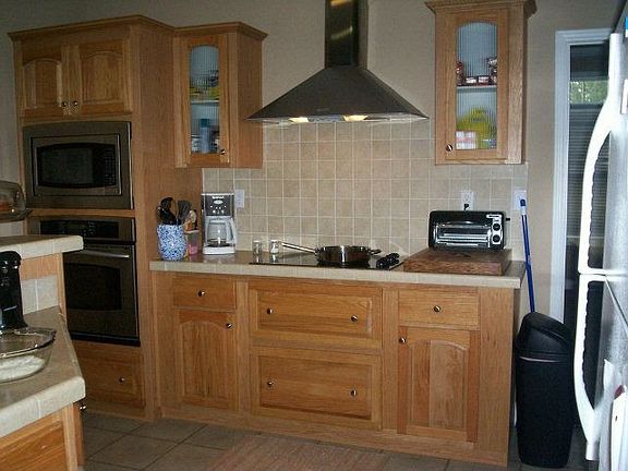 3rd image of 1063 Burdell Dr