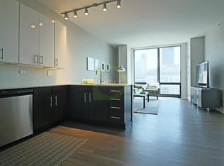 204 S Halsted St #2303, Chicago, IL 60607