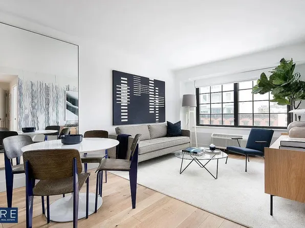 504 Myrtle Avenue image 1 of 18