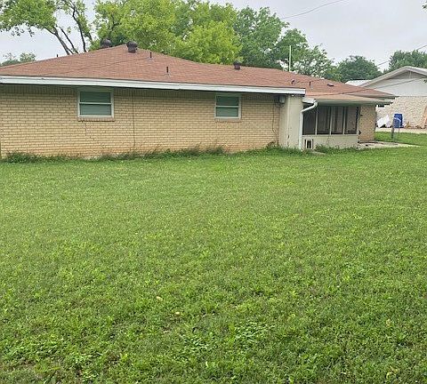 2nd image of 3905 Mariam Rd