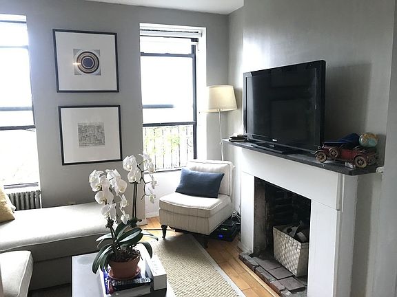 5th image of 55 Leroy St APT 14