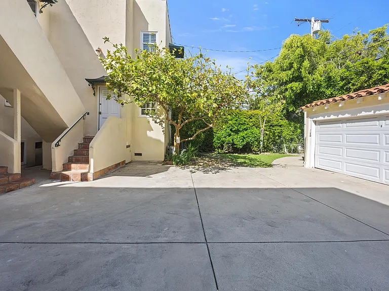 166 N Arnaz Dr #166.5 — Photo 24