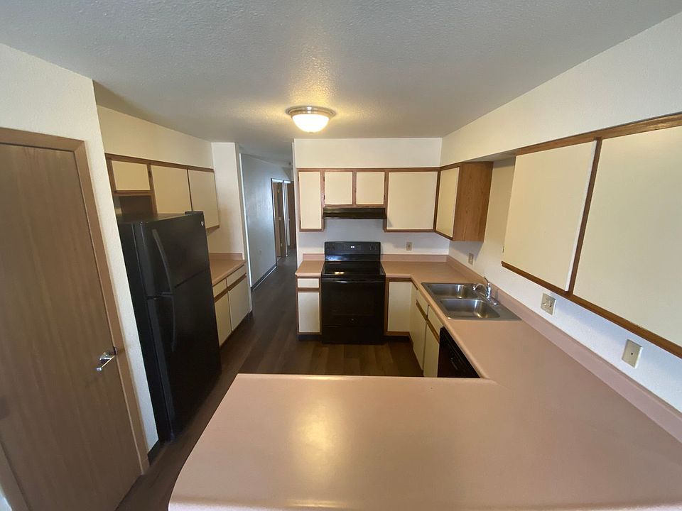 Eastern Townhomes Apartment Rentals Pratt, KS Zillow