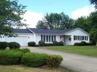 3 Valley View Dr, Russell, PA 16345